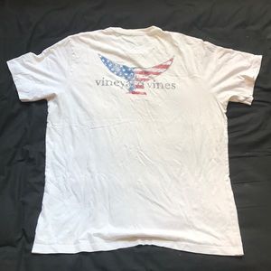 Vineyard Vines T-shirt